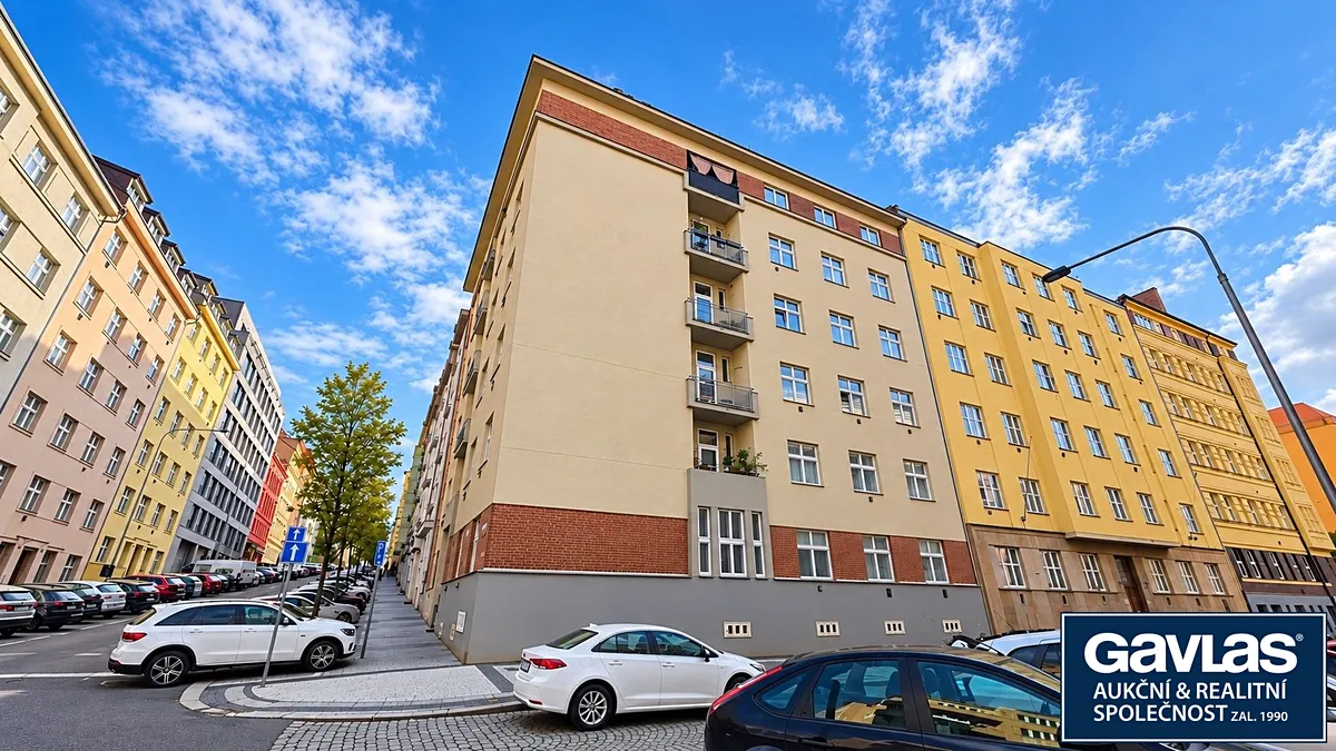 Pronájem bytu 1+1 53 m²